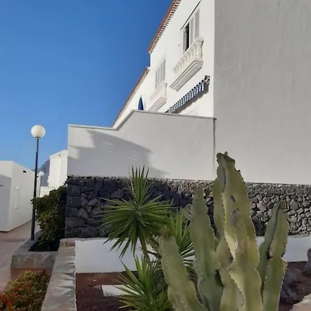 Апартаменты El Marques Townhouse *
