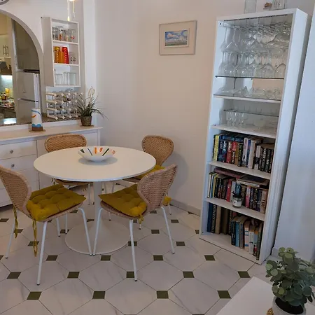 Апартаменты El Marques Townhouse